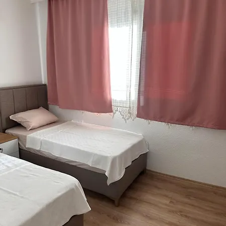 Merkez De Muestakil Ev فيلة